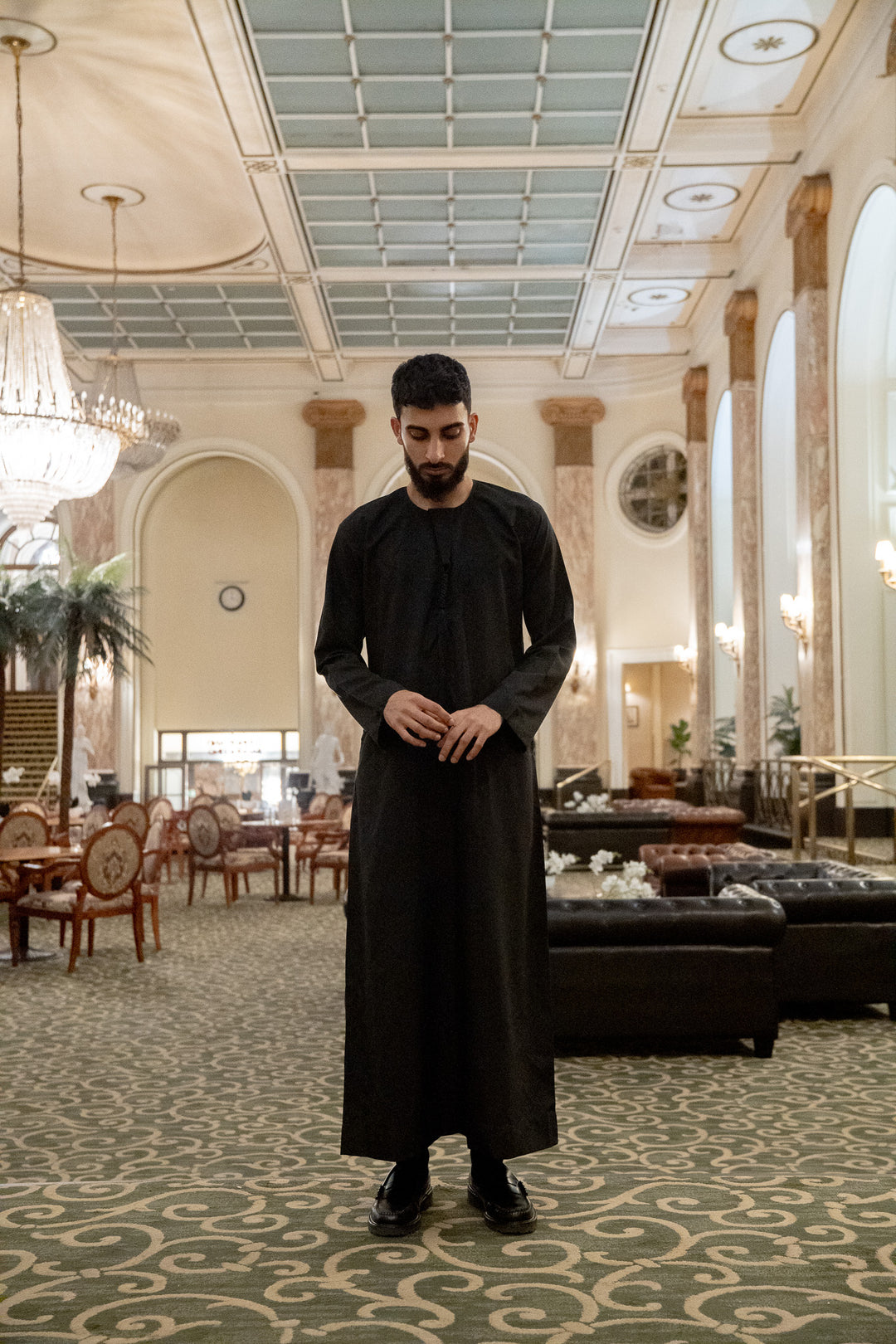 Basics Emirati Thobe- Black