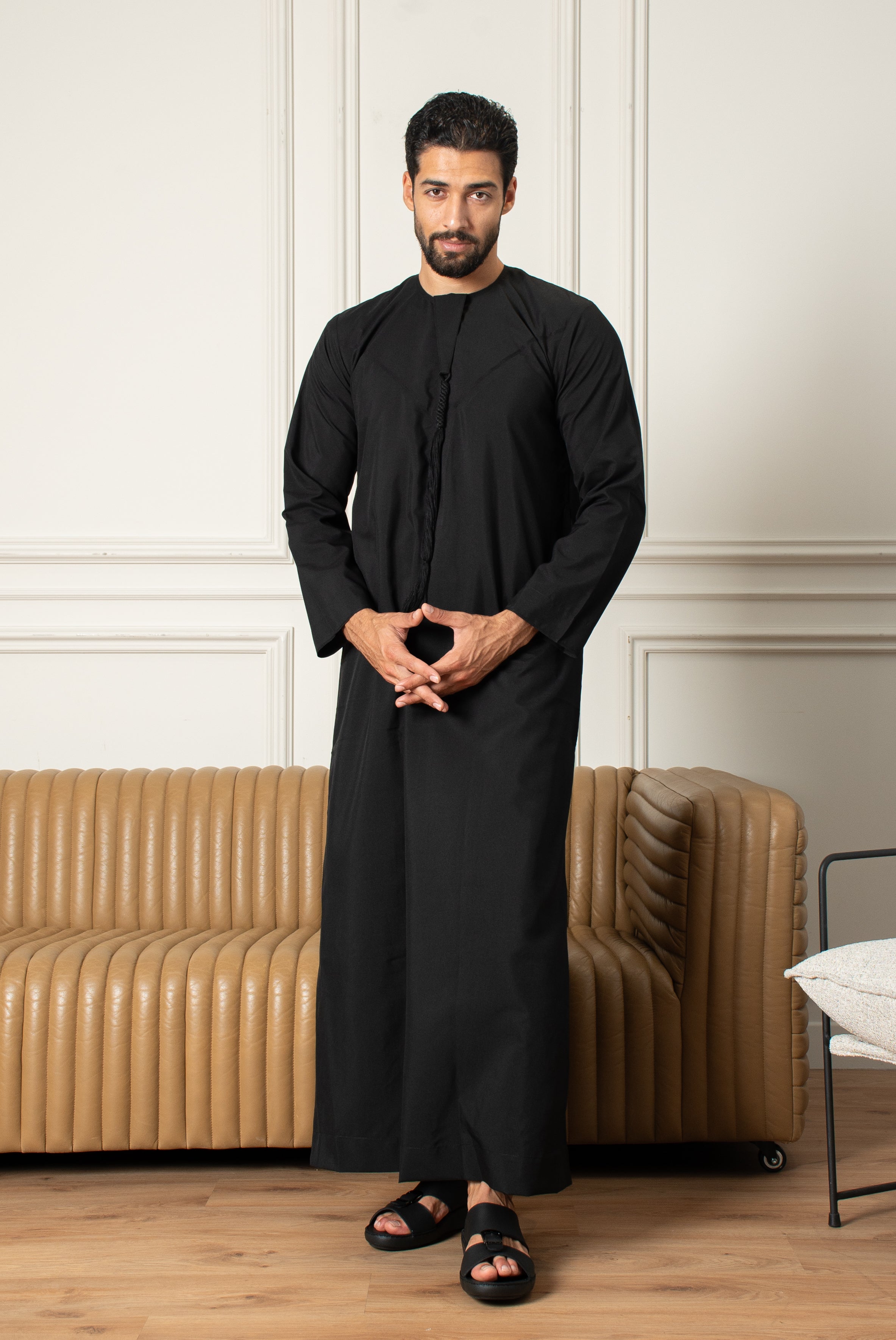 Basics Emirati Thobe- Black