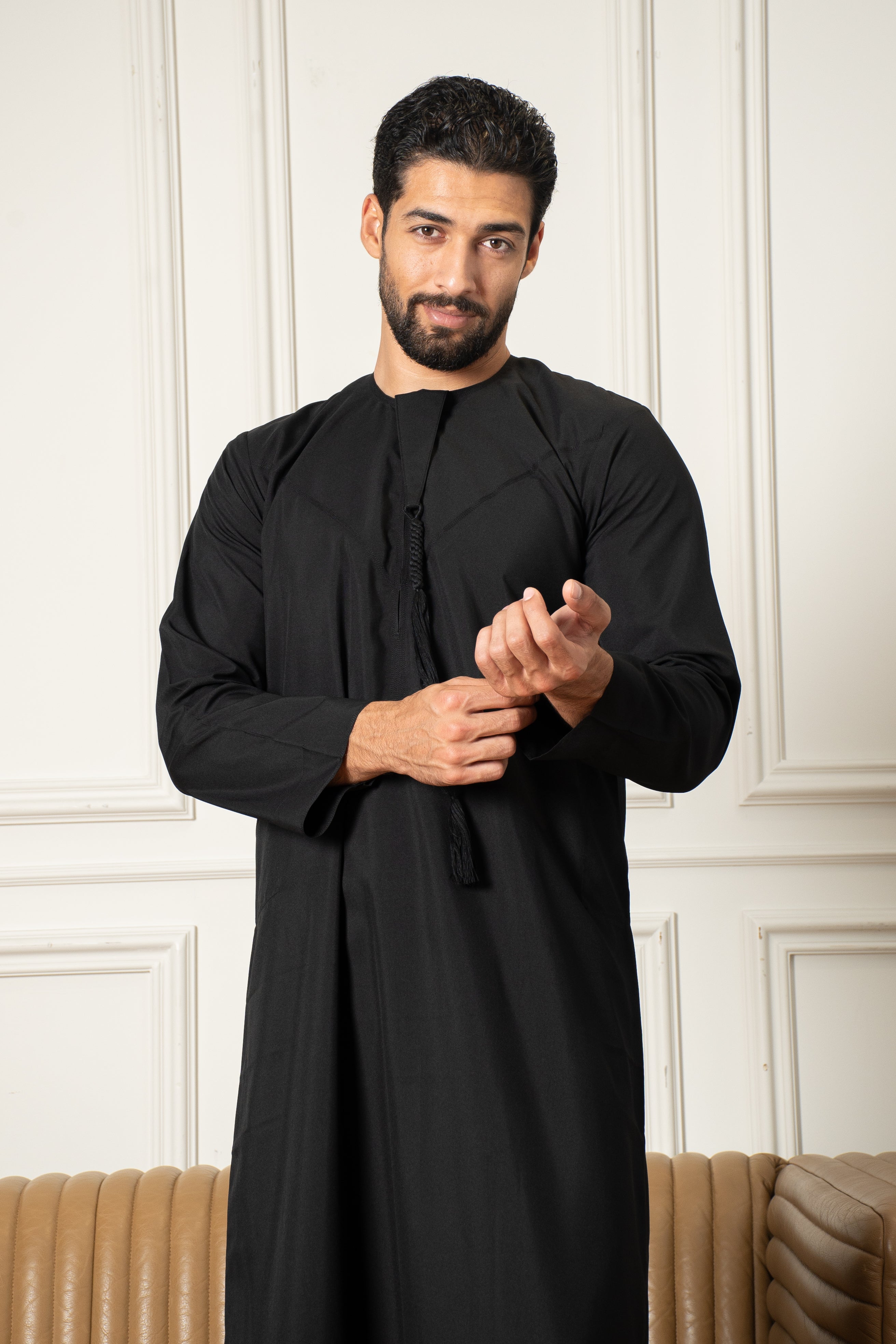 Basics Emirati Thobe- Black