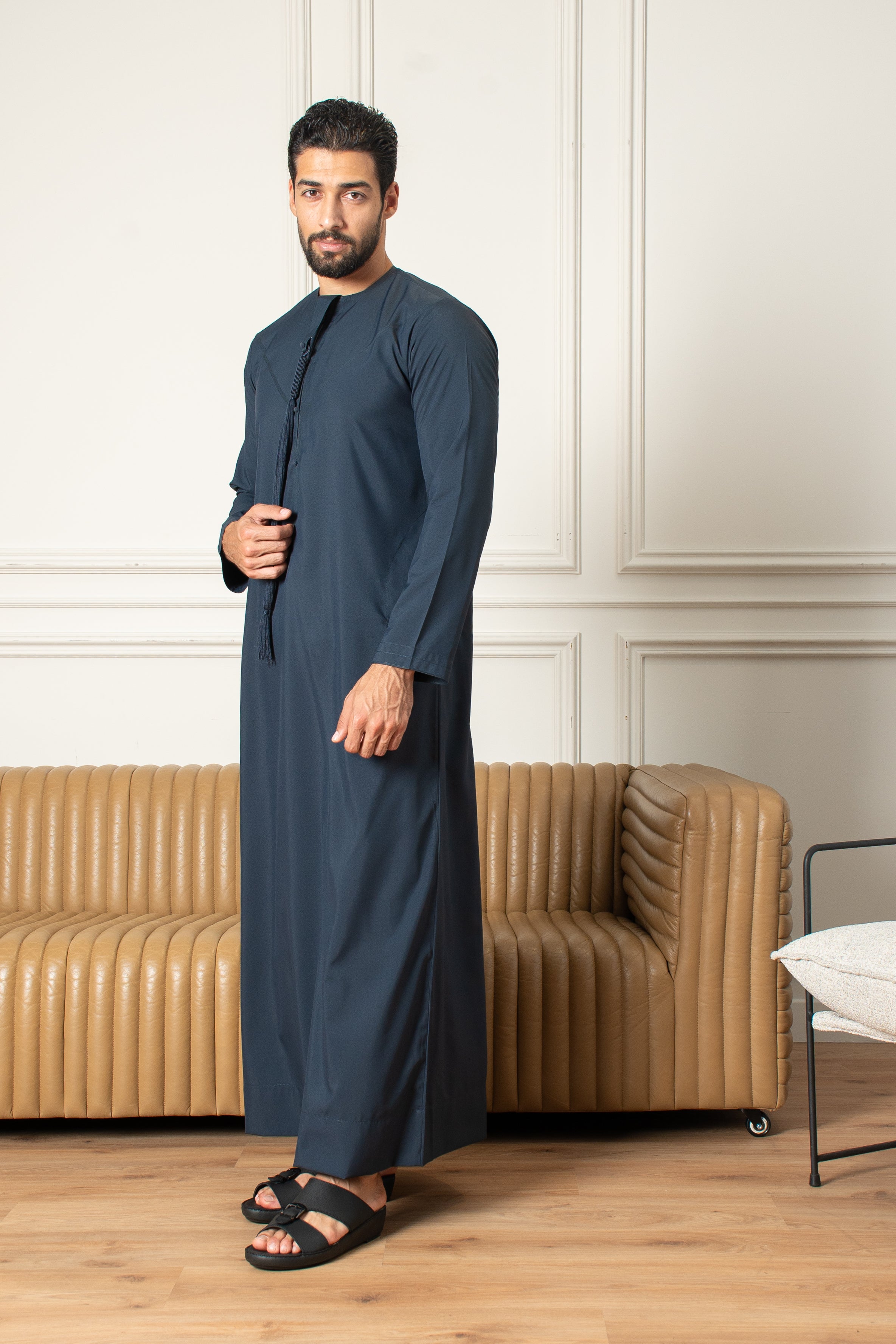 Essentials Emirati Thobe- Egyptian Blue